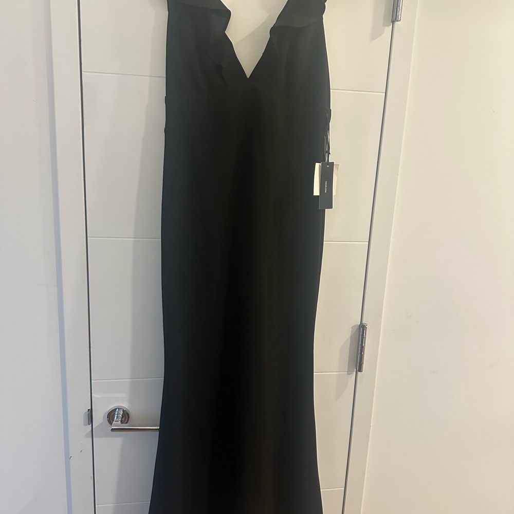 Lulu's Strapless Black Dress